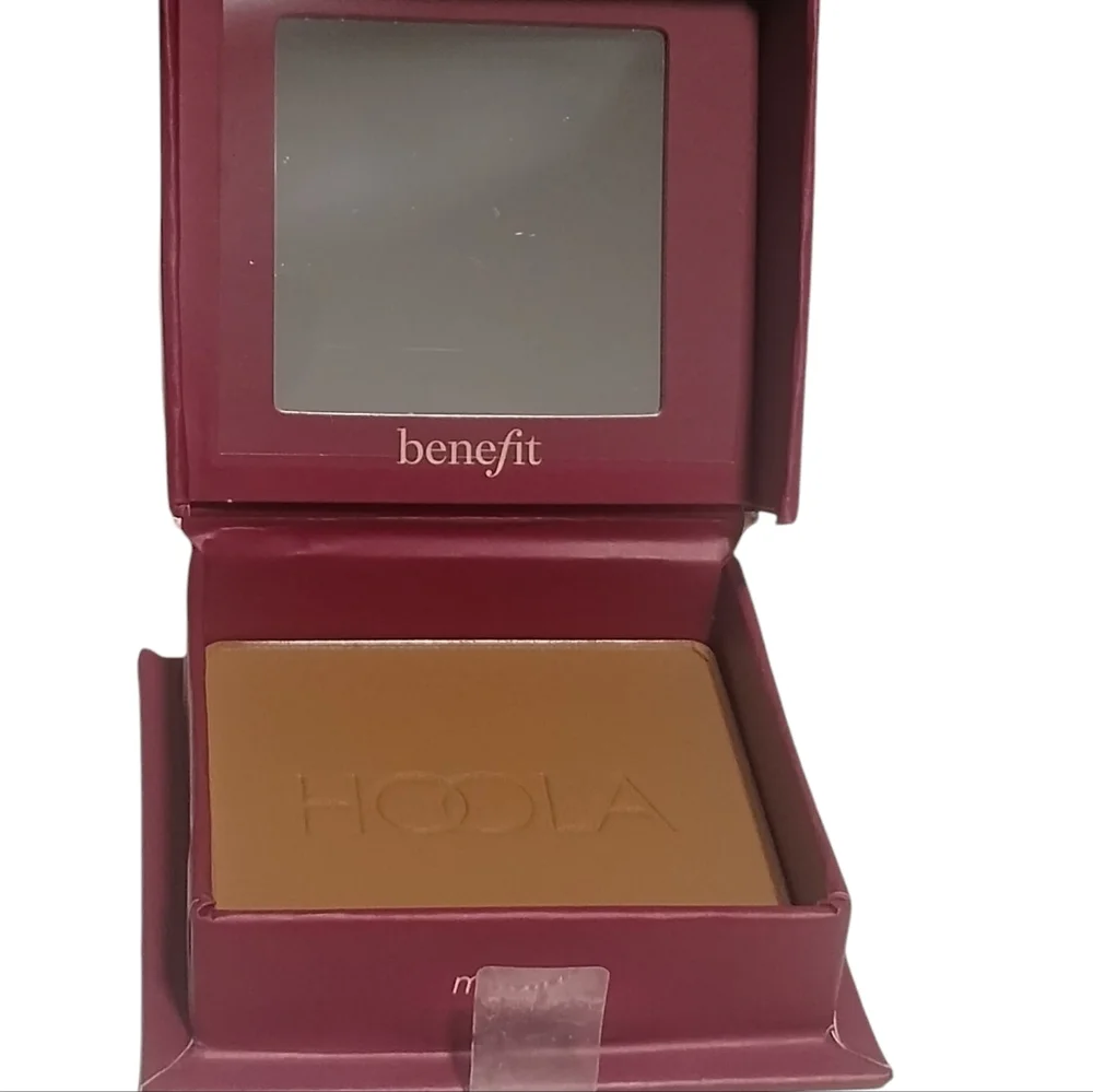 Benefit Cosmetics Women's Hoola medium Matte Sun kissed All over Face‎ Bronzer